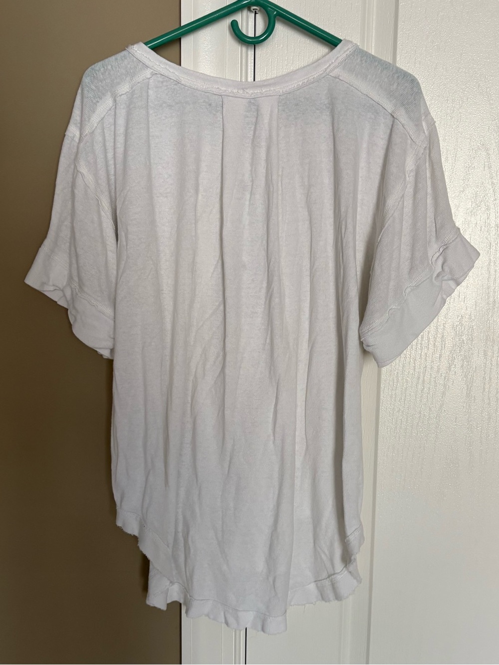Free People Women’s Heritage Henley. Size Medium. - Picture 3 of 5